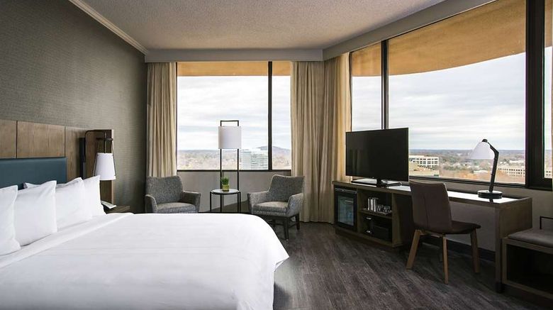 <b>Sonesta Nashville Airport Room</b>. Images powered by <a href="https://iceportal.shijigroup.com/" title="IcePortal" target="_blank">IcePortal</a>.