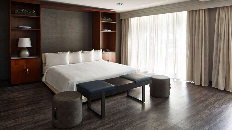 <b>Sonesta Nashville Airport Suite</b>. Images powered by <a href="https://iceportal.shijigroup.com/" title="IcePortal" target="_blank">IcePortal</a>.