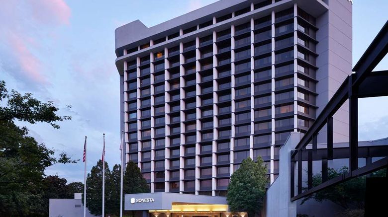 Sonesta Nashville Airport Exterior. Images powered by <a href="https://iceportal.shijigroup.com" target="_blank" rel="noopener">Ice Portal</a>.