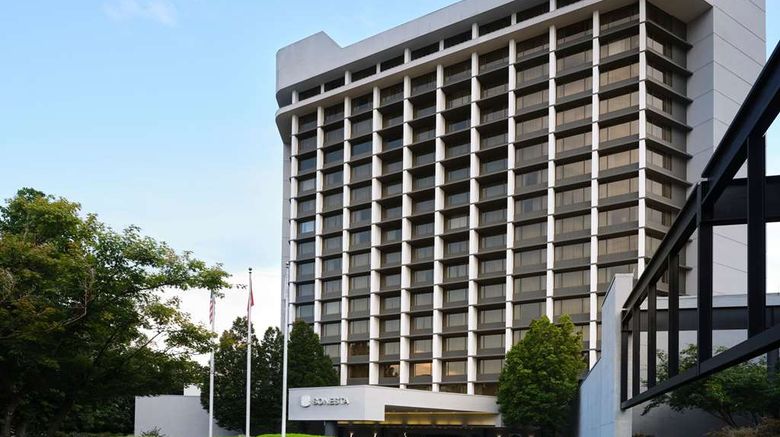 <b>Sonesta Nashville Airport Exterior</b>. Images powered by <a href="https://iceportal.shijigroup.com/" title="IcePortal" target="_blank">IcePortal</a>.