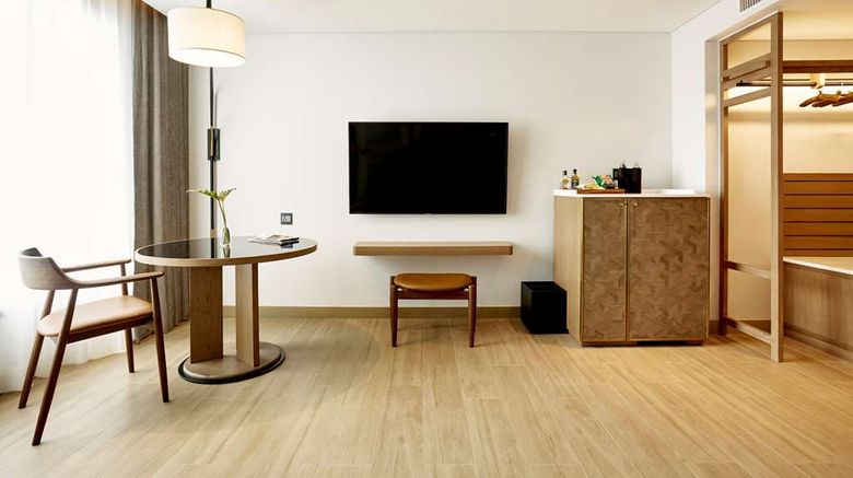 <b>The Montien Bangkok Hotel Room</b>. Images powered by <a href="https://iceportal.shijigroup.com/" title="IcePortal" target="_blank">IcePortal</a>.