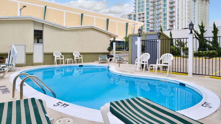 SureStay Hotel by BW Royal Clipper Pool