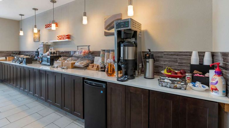 <b>Comfort Inn and Suites Zanesville City Center Restaurant</b>. Images powered by <a href="https://iceportal.shijigroup.com/" title="IcePortal" target="_blank">IcePortal</a>.