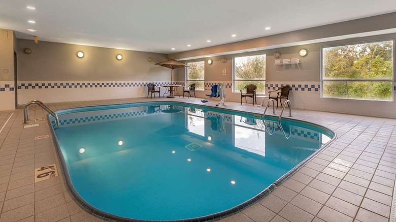 <b>Comfort Inn and Suites Zanesville City Center Pool</b>. Images powered by <a href="https://iceportal.shijigroup.com/" title="IcePortal" target="_blank">IcePortal</a>.