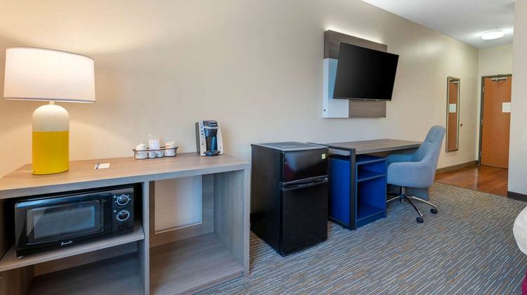 Comfort Inn and Suites Zanesville City Center Room