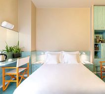 Victoria Palace Hotel Room