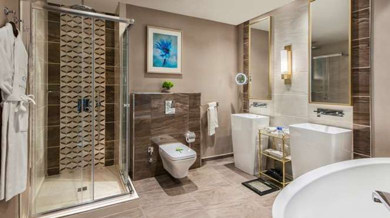 <b>Elite World Europe Hotel Suite</b>. Images powered by <a href="https://iceportal.shijigroup.com/" title="IcePortal" target="_blank">IcePortal</a>.
