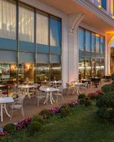 Elite World Business Hotel