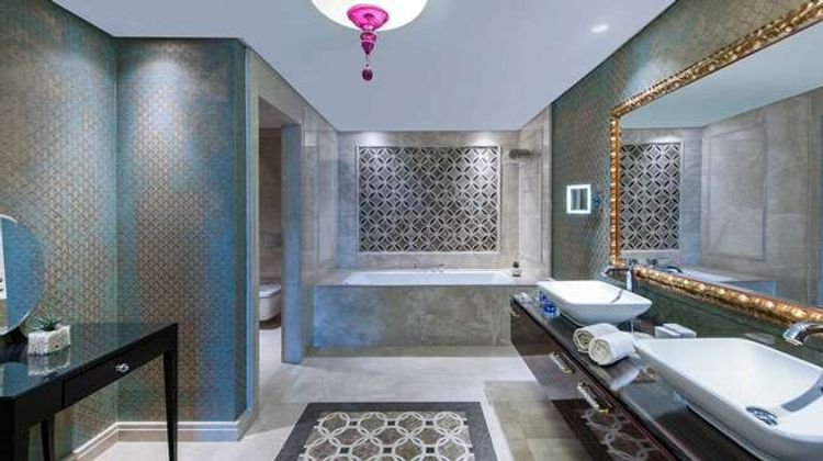 Elite World Business Hotel Suite