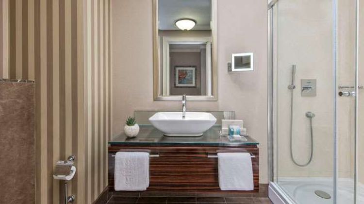 Elite World Business Hotel Room