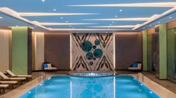 Elite World Asia Hotel Pool