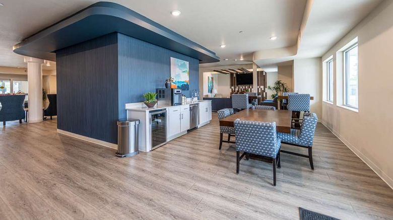 <b>Soka Suites Lobby</b>. Images powered by <a href="https://iceportal.shijigroup.com/" title="IcePortal" target="_blank">IcePortal</a>.