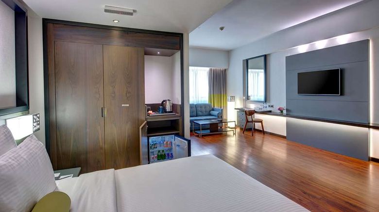 <b>Howard Johnson Plaza by Wyndham Deira Suite</b>. Images powered by <a href="https://iceportal.shijigroup.com/" title="IcePortal" target="_blank">IcePortal</a>.