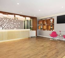 Howard Johnson Plaza by Wyndham Deira Lobby