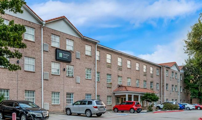 MainStay Suites Addison Exterior