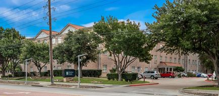 MainStay Suites Addison Exterior