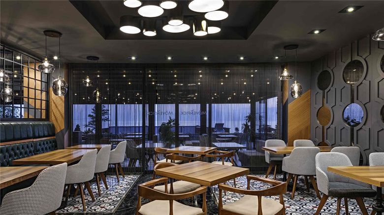 <b>Moevenpick Hotel Trabzon Restaurant</b>. Images powered by <a href="https://iceportal.shijigroup.com/" title="IcePortal" target="_blank">IcePortal</a>.