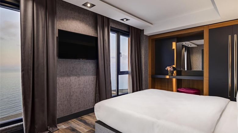<b>Moevenpick Hotel Trabzon Room</b>. Images powered by <a href="https://iceportal.shijigroup.com/" title="IcePortal" target="_blank">IcePortal</a>.