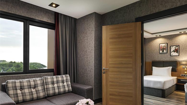 <b>Moevenpick Hotel Trabzon Room</b>. Images powered by <a href="https://iceportal.shijigroup.com/" title="IcePortal" target="_blank">IcePortal</a>.