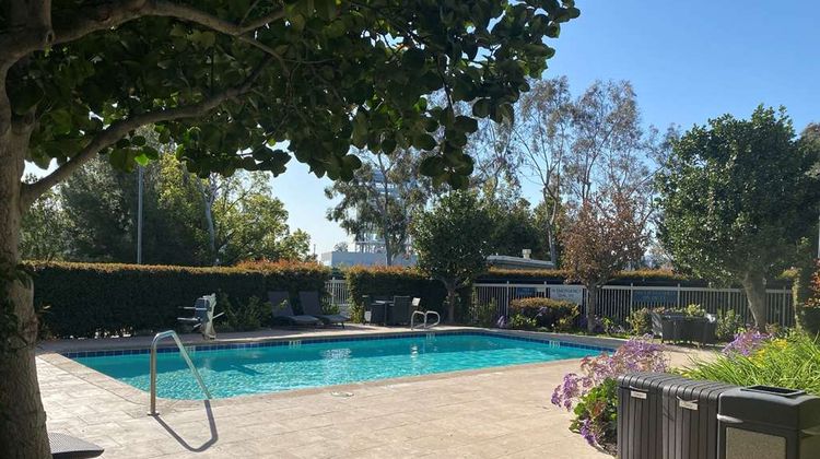 SureStay Hotel by BW Ontario Airport Pool