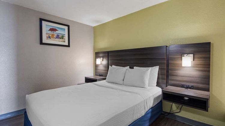 SureStay Studio by BW Virginia Beach Room