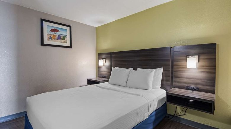<b>SureStay Studio by BW Virginia Beach Room</b>. Images powered by <a href="https://iceportal.shijigroup.com/" title="IcePortal" target="_blank">IcePortal</a>.