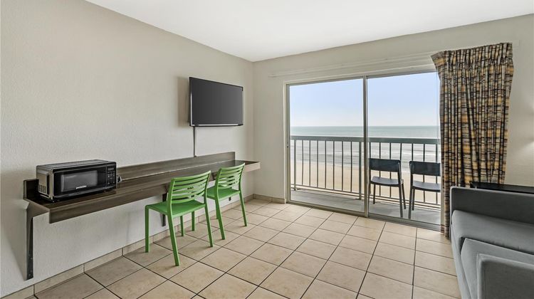 SureStay Studio by BW Virginia Beach Room