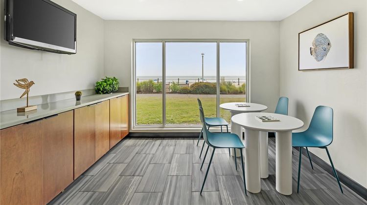 SureStay Studio by BW Virginia Beach Lobby