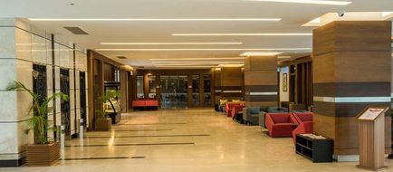 Best Western Heritage Lobby