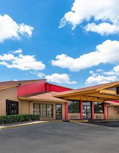 Howard Johnson by Wyndham Houston