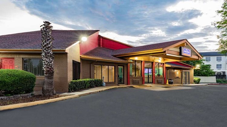 Howard Johnson by Wyndham Houston Exterior