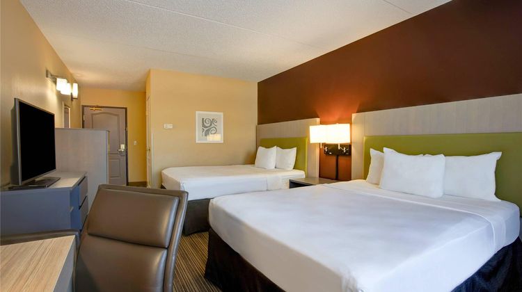 Comfort Inn & Suites St Paul Northeast Room