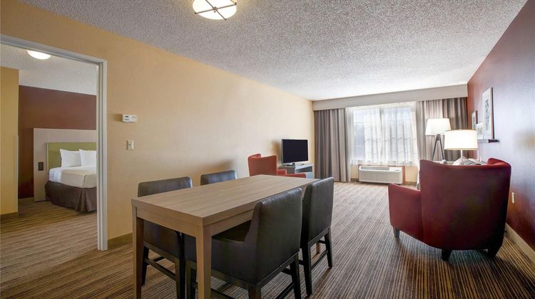 Comfort Inn & Suites St Paul Northeast Suite
