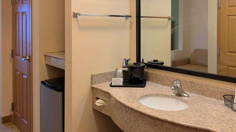Sleep Inn & Suites Room