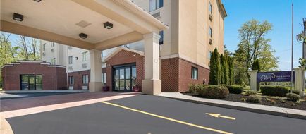 Sleep Inn & Suites Exterior