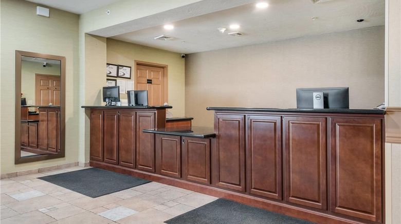 <b>Sleep Inn & Suites Lobby</b>. Images powered by <a href="https://iceportal.shijigroup.com/" title="IcePortal" target="_blank">IcePortal</a>.