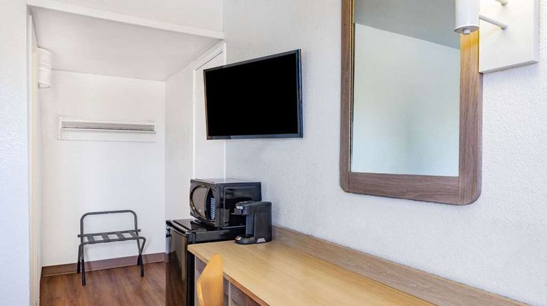 <b>Travelodge by Wyndham Miles City Room</b>. Images powered by <a href="https://iceportal.shijigroup.com/" title="IcePortal" target="_blank">IcePortal</a>.