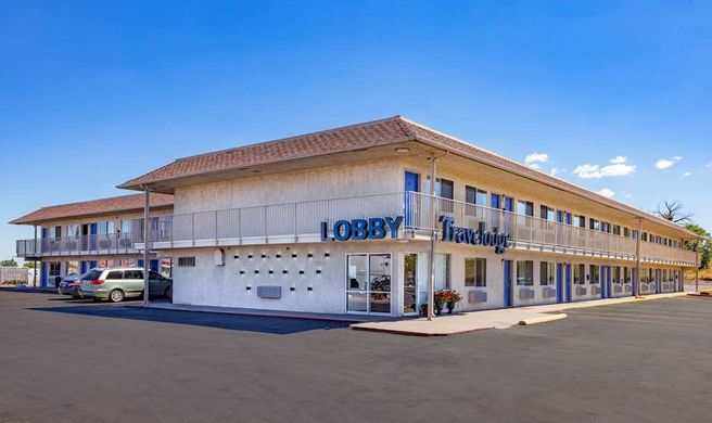 Travelodge by Wyndham Miles City Exterior