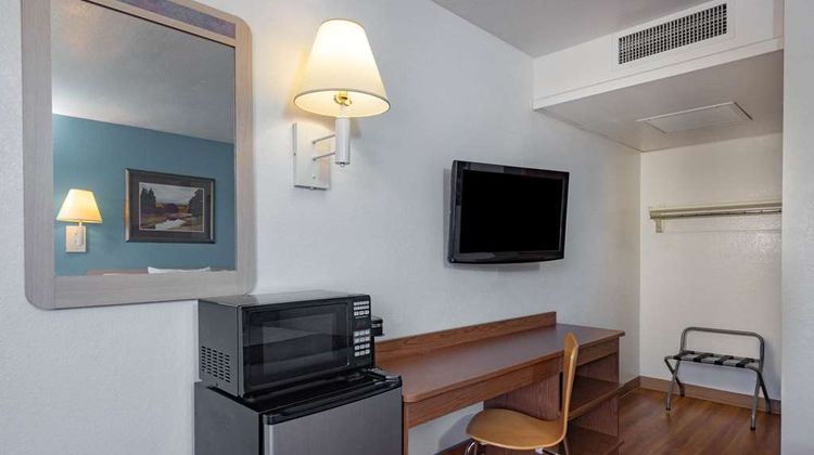 Travelodge by Wyndham Miles City Room
