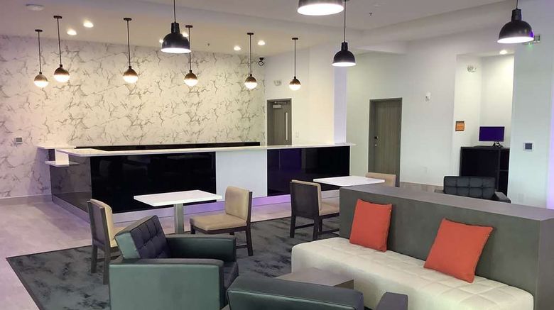 <b>La Quinta Inn & Suites Corpus Christi SE Restaurant</b>. Images powered by <a href="https://iceportal.shijigroup.com/" title="IcePortal" target="_blank">IcePortal</a>.