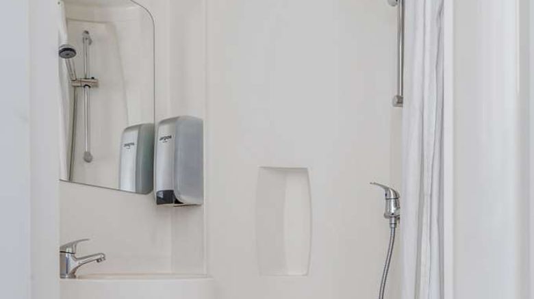 <b>Premiere Classe Rouen Nord Room</b>. Images powered by <a href="https://iceportal.shijigroup.com/" title="IcePortal" target="_blank">IcePortal</a>.