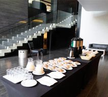 Wyndham Pettra Santiago Lobby