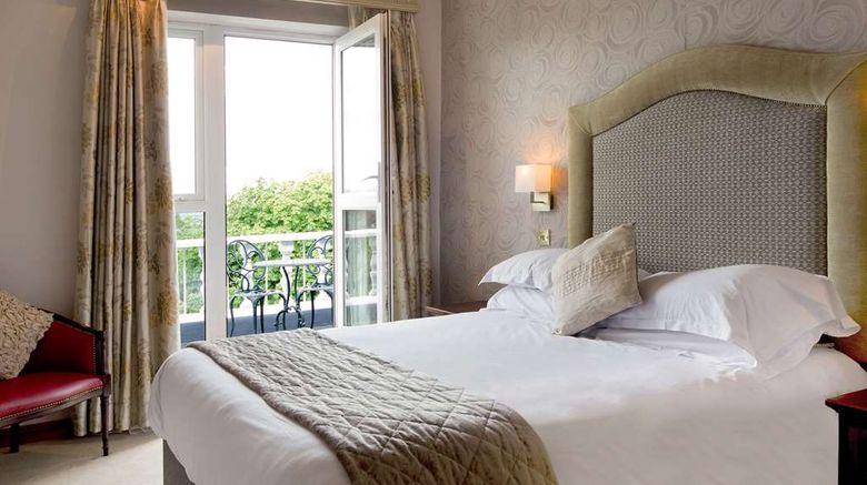<b>Fitzpatrick Castle Dublin Room</b>. Images powered by <a href="https://iceportal.shijigroup.com/" title="IcePortal" target="_blank">IcePortal</a>.