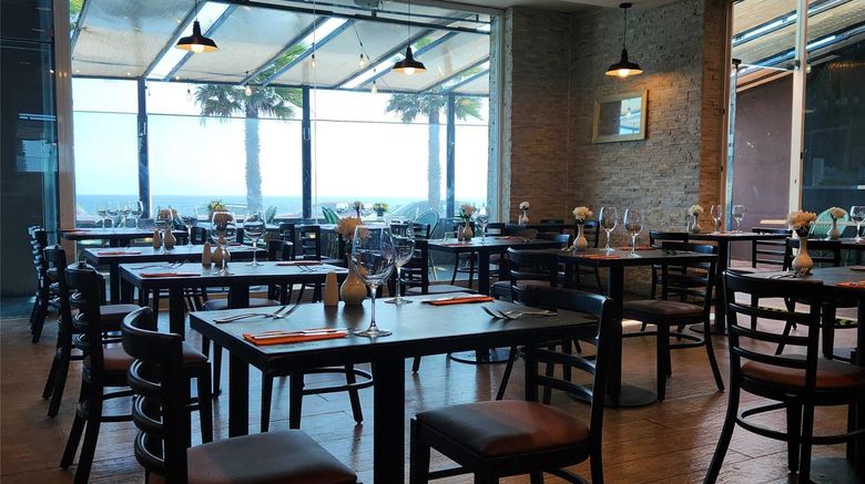 <b>Wyndham Garden Antofagasta Pettra Restaurant</b>. Images powered by <a href="https://iceportal.shijigroup.com/" title="IcePortal" target="_blank">IcePortal</a>.