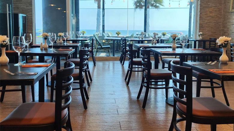 <b>Wyndham Garden Antofagasta Pettra Restaurant</b>. Images powered by <a href="https://iceportal.shijigroup.com/" title="IcePortal" target="_blank">IcePortal</a>.