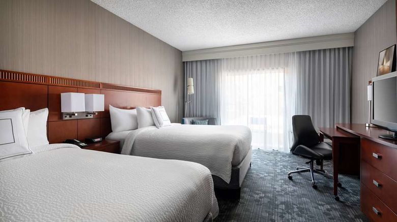 <b>Sonesta Select Phoenix Camelback Room</b>. Images powered by <a href="https://iceportal.shijigroup.com/" title="IcePortal" target="_blank">IcePortal</a>.