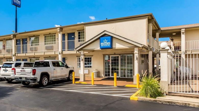 <b>Americas Best Value Inn Bowling Green Exterior</b>. Images powered by <a href="https://iceportal.shijigroup.com/" title="IcePortal" target="_blank">IcePortal</a>.