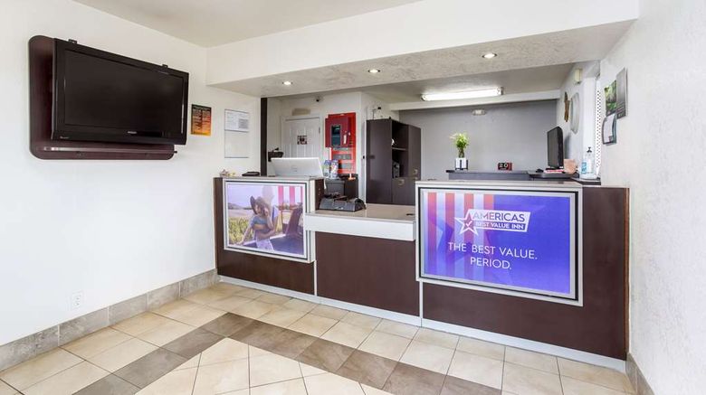<b>Americas Best Value Inn Bowling Green Lobby</b>. Images powered by <a href="https://iceportal.shijigroup.com/" title="IcePortal" target="_blank">IcePortal</a>.