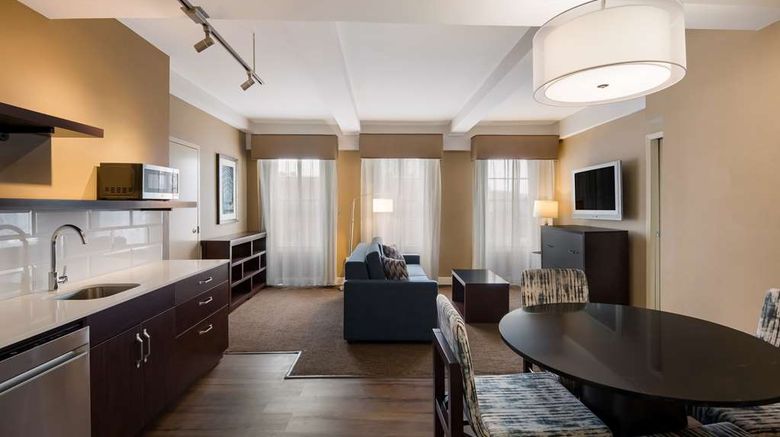 <b>Best Western Syracuse Dwntn Hotel & Stes Suite</b>. Images powered by <a href="https://iceportal.shijigroup.com/" title="IcePortal" target="_blank">IcePortal</a>.