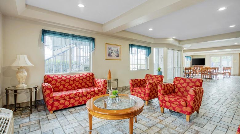 <b>SureStay Hotel by Best Western Ukiah Lobby</b>. Images powered by <a href="https://iceportal.shijigroup.com/" title="IcePortal" target="_blank">IcePortal</a>.
